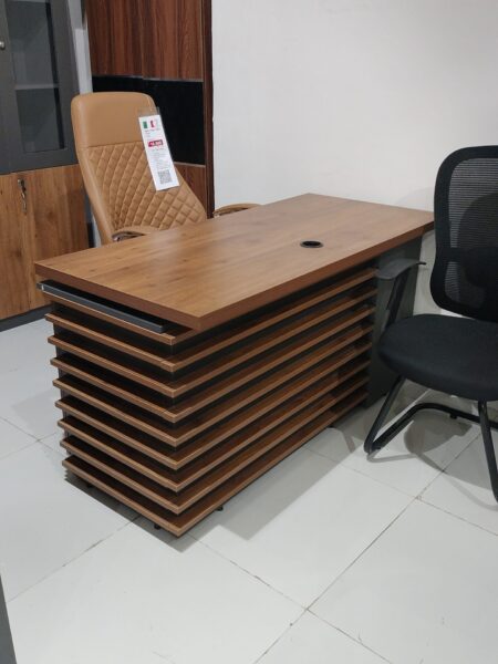 Computer Table CT -2